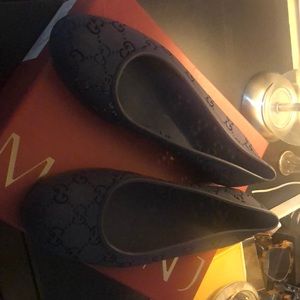 Gucci jelly flats